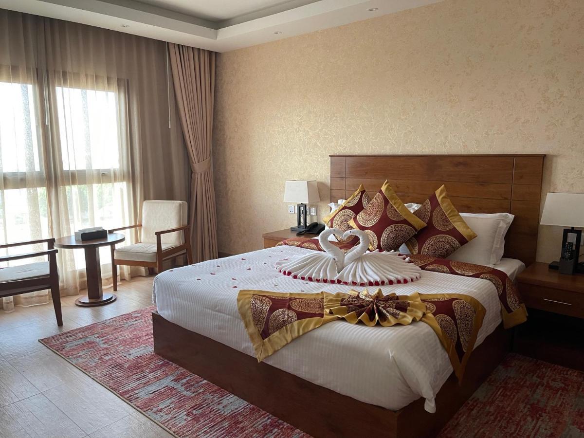Alsahwa Hotel Seeb Luaran gambar